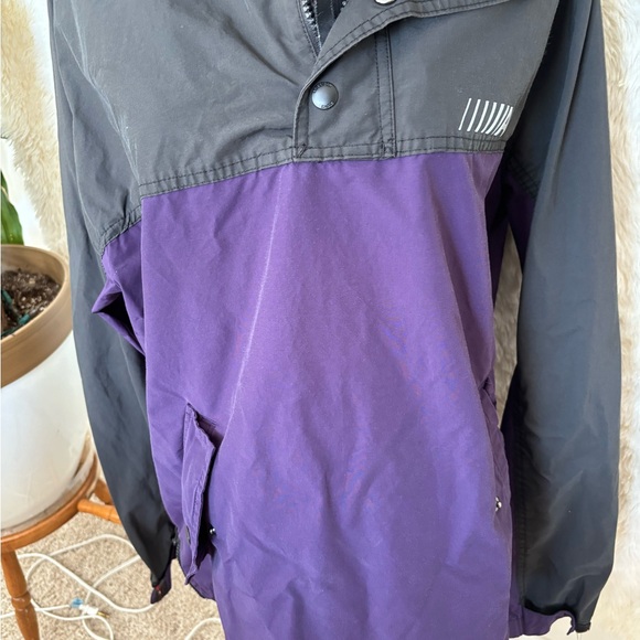 Jacket - Picture 6 of 7